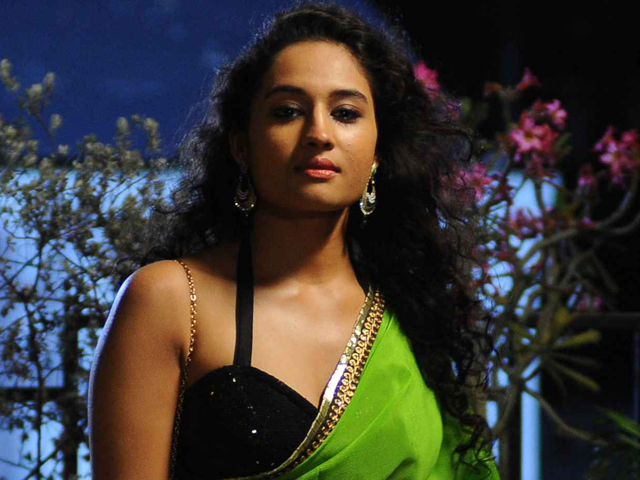 Pooja Ramachandran Images